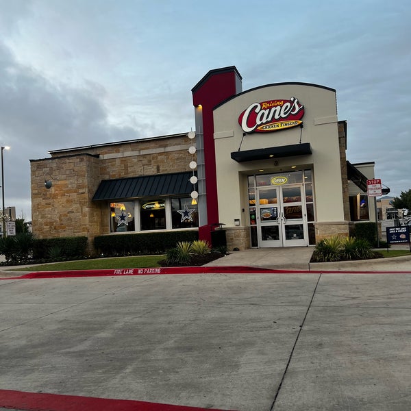 Photo taken at Raising Cane&#39;s Chicken Fingers by Dean R. on 10/27/2023