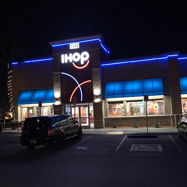 IHOP restaurant along the Las Vegas strip Stock Photo - Alamy