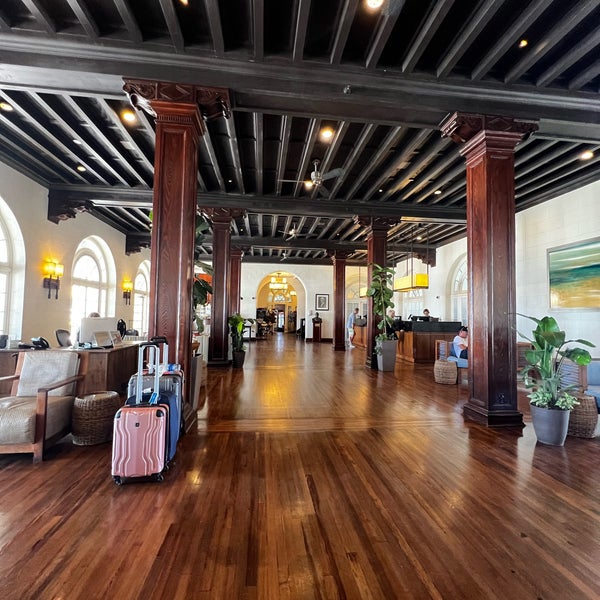 Foto diambil di Casa Marina Key West, Curio Collection by Hilton oleh Dean R. pada 4/18/2022