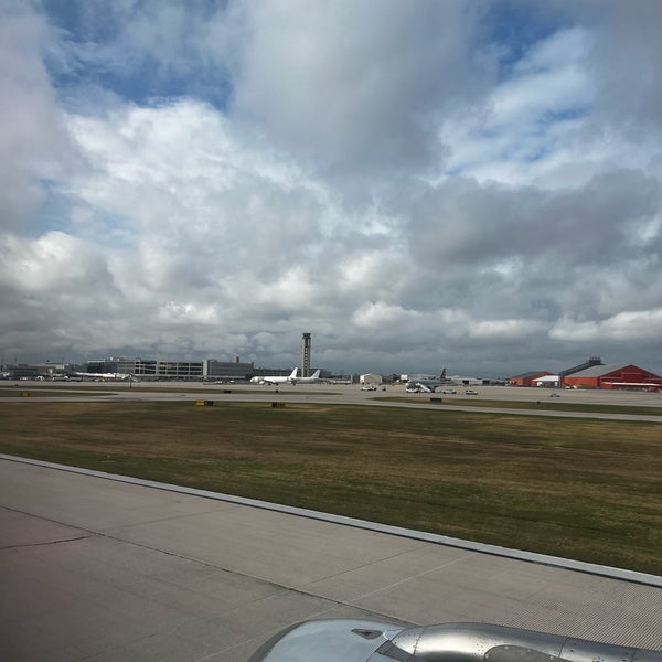 7/7/2023 tarihinde Dean R.ziyaretçi tarafından San Antonio International Airport (SAT)'de çekilen fotoğraf