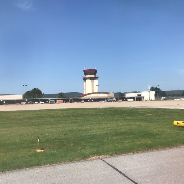 รูปภาพถ่ายที่ University Park Airport (SCE) โดย Dean R. เมื่อ 9/20/2017