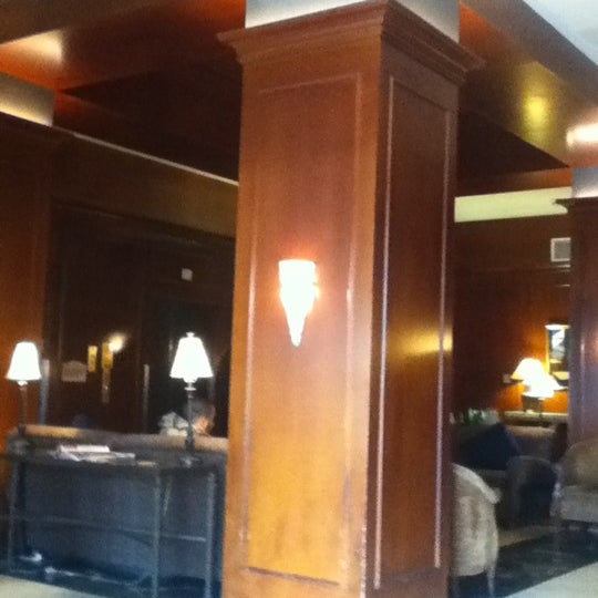 10/7/2012 tarihinde Vasanthan N.ziyaretçi tarafından Hotel Lawrence'de çekilen fotoğraf