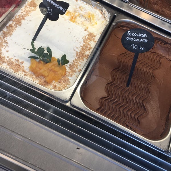 3/22/2019에 Roba H.님이 Luka Ice Cream &amp; Cakes에서 찍은 사진