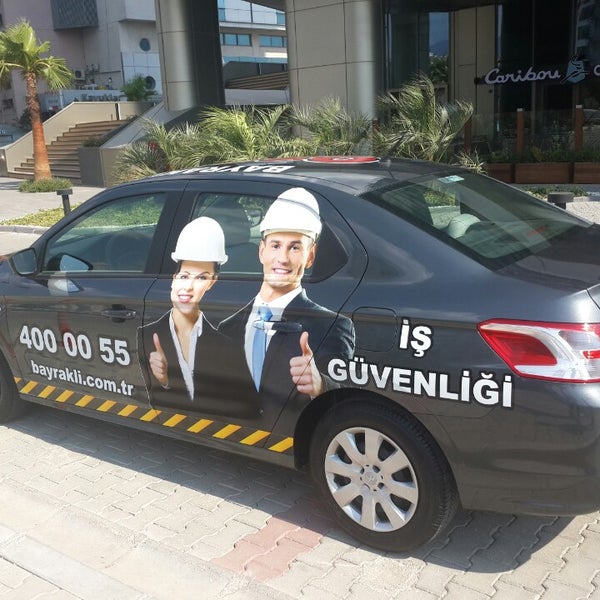 รูปภาพถ่ายที่ Bayraklı OSGB - Bayraklı Ortak Sağlık Güvenlik Birimi ve Danışmanlık Ltd.Şti. โดย İsmail Murat B. เมื่อ 7/26/2014