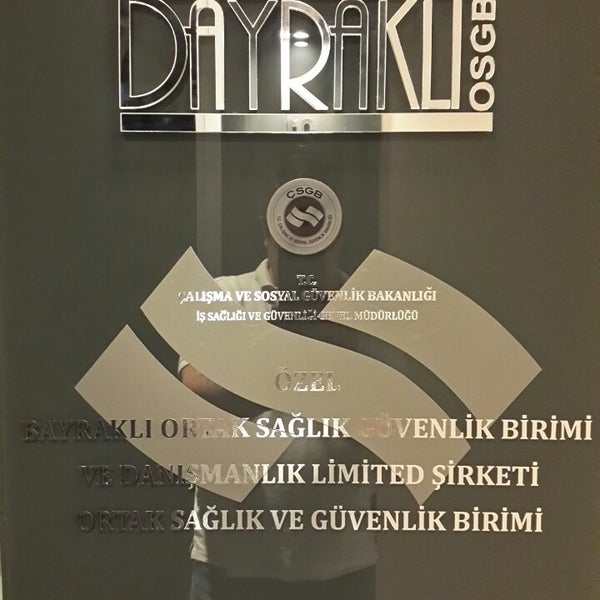 Das Foto wurde bei Bayraklı OSGB - Bayraklı Ortak Sağlık Güvenlik Birimi ve Danışmanlık Ltd.Şti. von İsmail Murat B. am 7/9/2014 aufgenommen