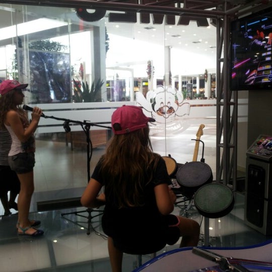 12/26/2012 tarihinde Erica Vanessa A.ziyaretçi tarafından Shopping Cidade Norte'de çekilen fotoğraf