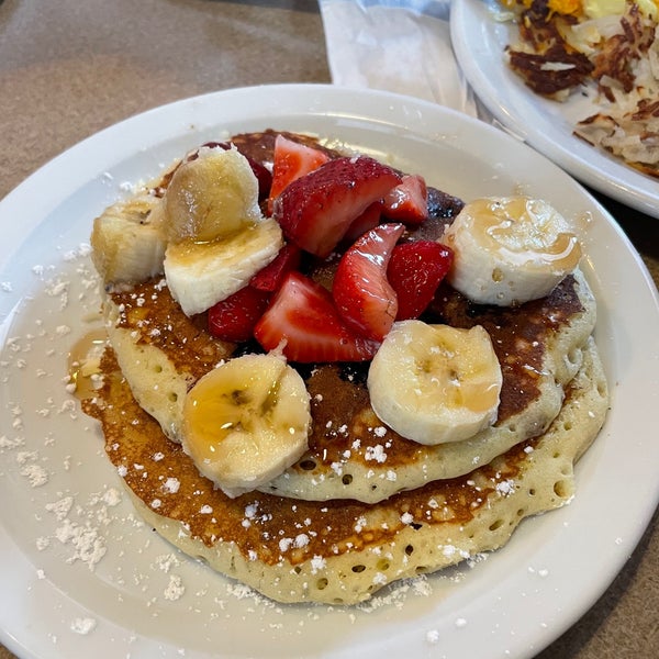 Denny's - Breakfast Spot in Miami Beach