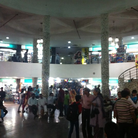 Palika Bazaar (Palika Market) - Connaught Place
