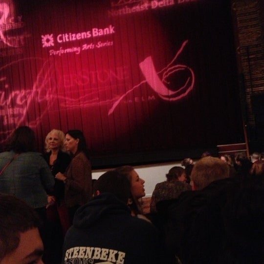 Foto scattata a Palace Theatre da John M. il 11/1/2012