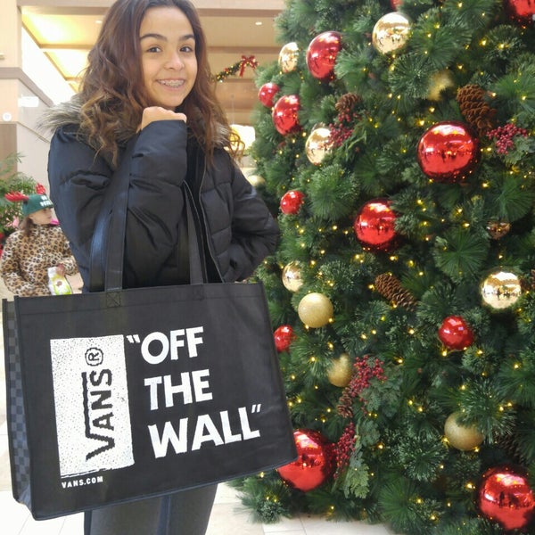 vans store foothills mall