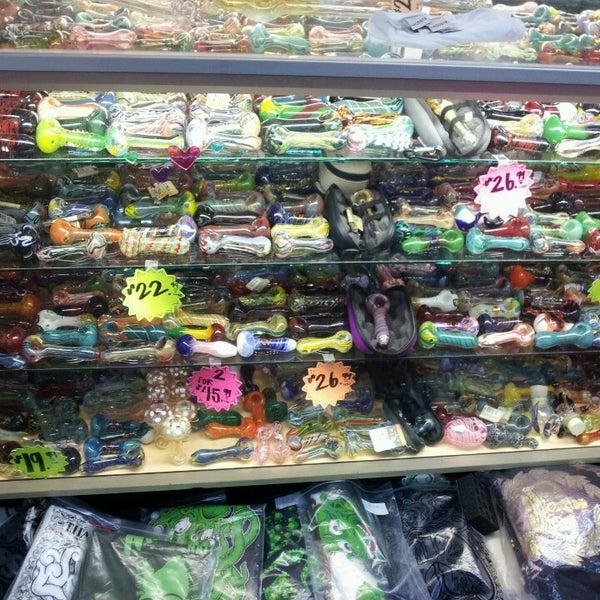 Nanas Smoke Shop Gift Store in Phoenix