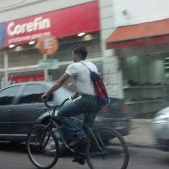 Calle 8 Latinas