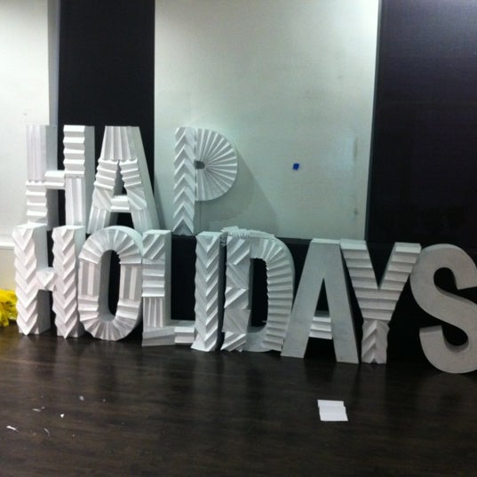 Photo taken at IDEO NY by Joe R. on 12/5/2012