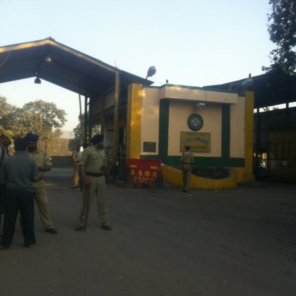 Mumbai Port Trust Yellow Gate Harbor or Marina