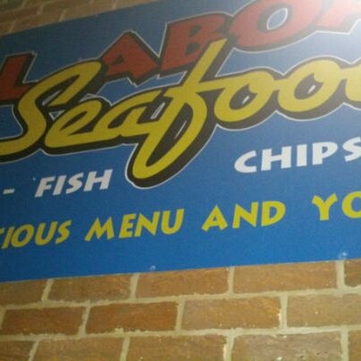 Photo taken at All Aboard Seafoods by Sim H. on 10/12/2012