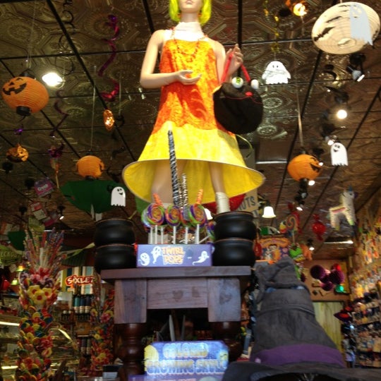 Photo taken at Powell&#39;s Sweet Shoppe by Lisa S. on 10/4/2012