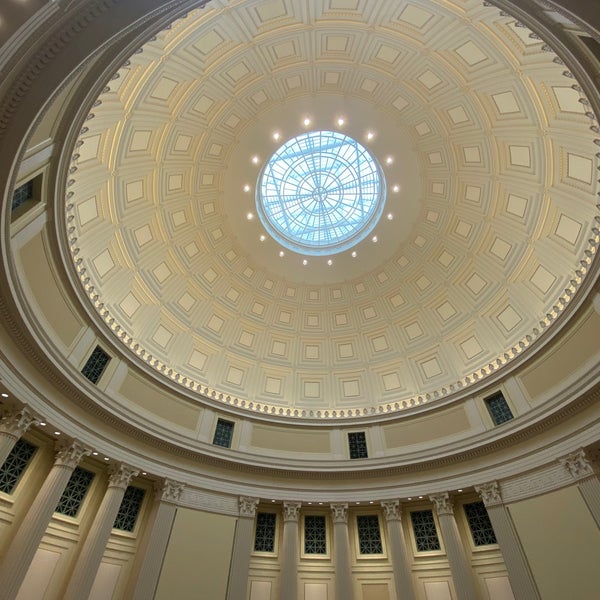 MIT Barker Engineering Library (10500) MIT에서 대학 도서관일