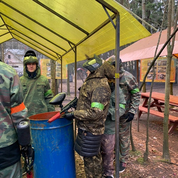 Das Foto wurde bei Snaker von Irina L. am 3/7/2020 aufgenommen