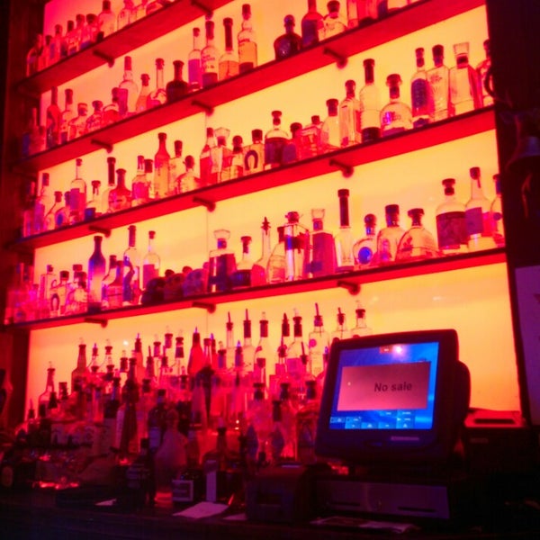 10/12/2014에 Tim C.님이 The Tequila House에서 찍은 사진