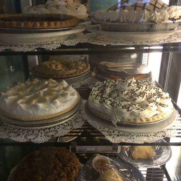 Apple Tree Family Restaurant Cafetería