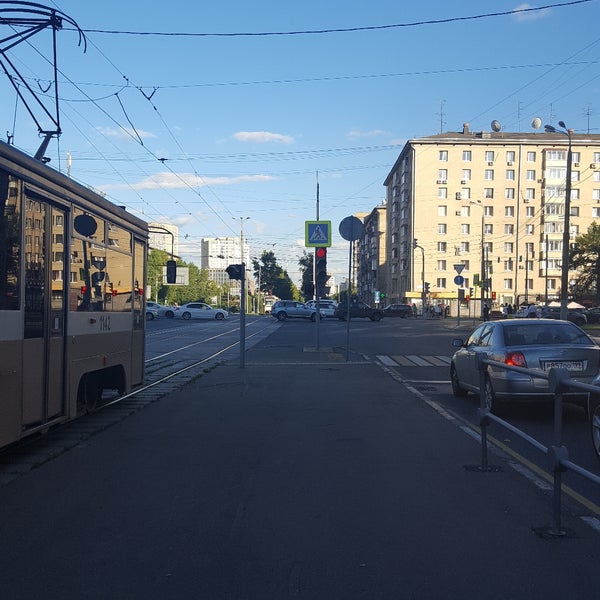 Пр остановиться. Комендантский проспект метро снаружи. Пр остановиться. Остановка проспект кирова самара. Остановка проспект труда.