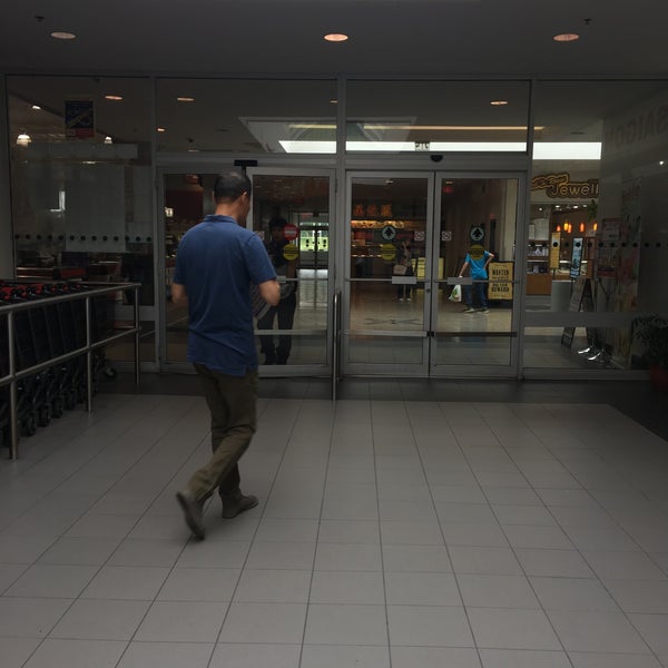 Photos at Peanut Plaza 7 tips