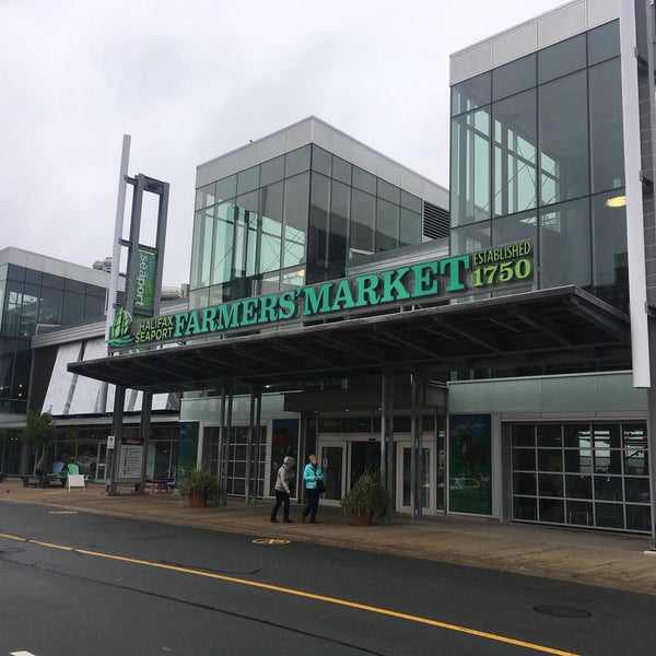 Photo taken at Halifax Seaport Farmers&#39; Market by Nic T. on 10/7/2018