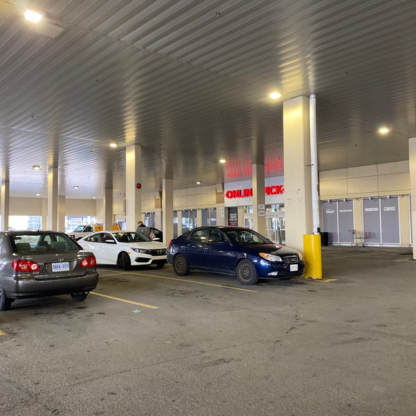 Photos at Canadian Tire Auto Service Centre Automotive Repair Shop in Carlingwood WestGlabar