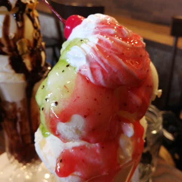 Photos at Le Chic Parfait - Café