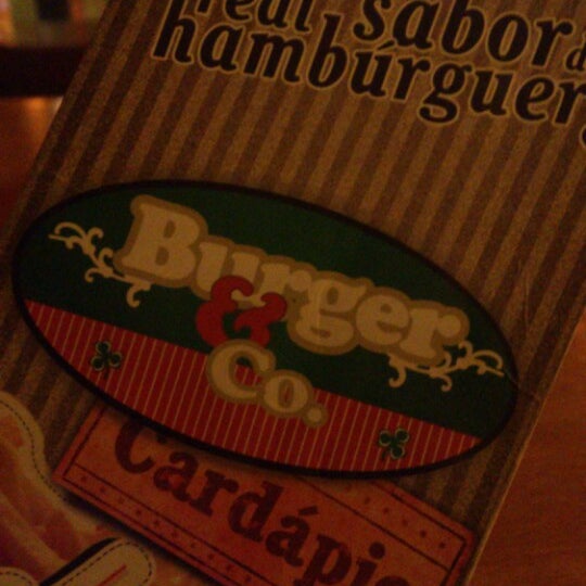 รูปภาพถ่ายที่ Hamburgueria Burger &amp; Co. โดย Marcel C. เมื่อ 5/18/2013