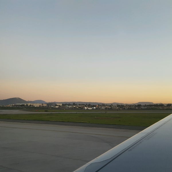 Foto scattata a Aeropuerto Internacional de Tijuana (TIJ) da A r a A. il 1/28/2017