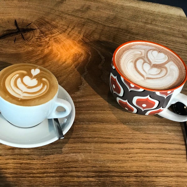 Delicious & beautiful coffees with or without milk served with skillfull latte art! Also available on their Chai, Matcha and Hot Chocolate Lattes! 😋💤🐻☕️