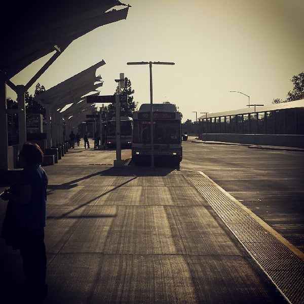 6/7/2013에 Robert M.님이 Metro El Monte Station에서 찍은 사진