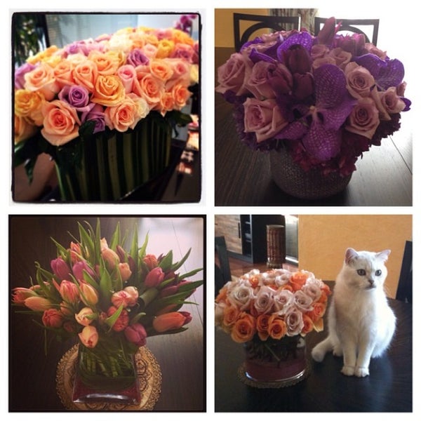 Снимок сделан в Empty Vase Florist пользователем Tatyana L. 7/8/2014