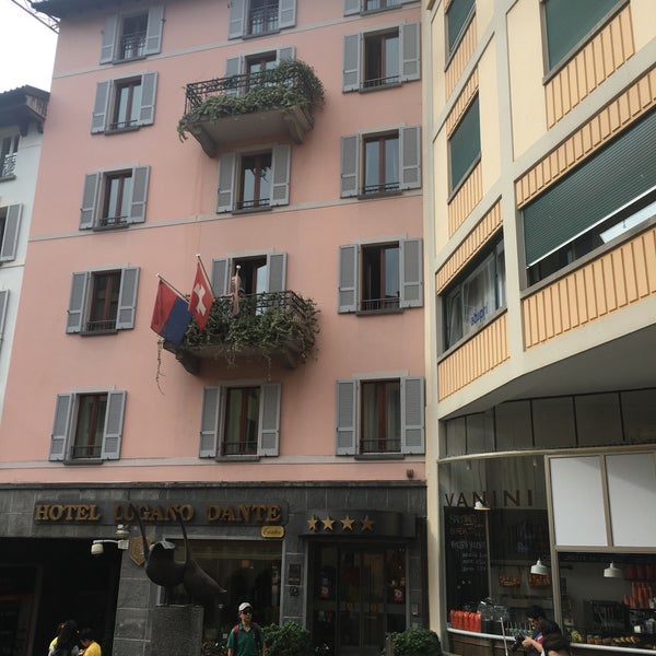 Das Foto wurde bei Hotel Lugano Dante von Jelena S. am 7/11/2017 aufgenommen