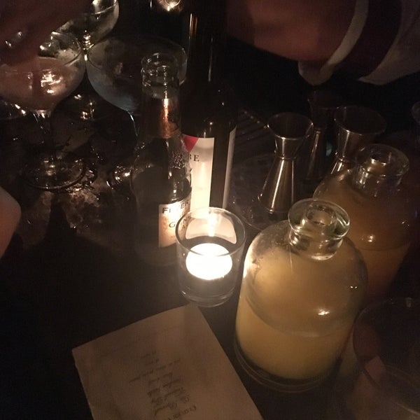 Foto tirada no(a) Prescription Cocktail Club por Masha I. em 9/8/2018