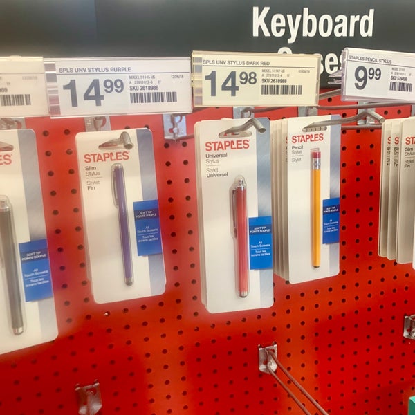 Staples Office Supply Store in Tampa