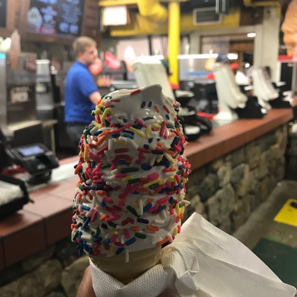 Stew's Ice Cream Parlor Norwalk, CT