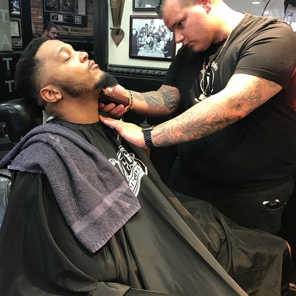 Photo prise au Boston Barber &amp; Tattoo Co. par Boston Barber &amp; Tattoo Co. le3/7/2020