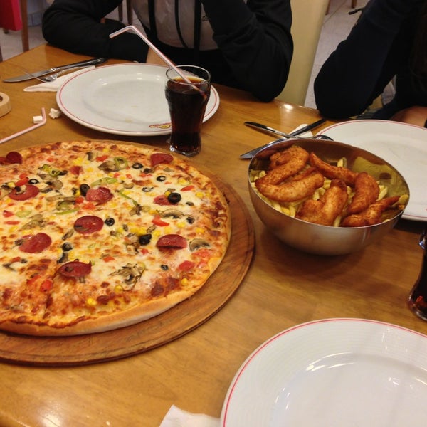 Gülen Pizza Pizzacı