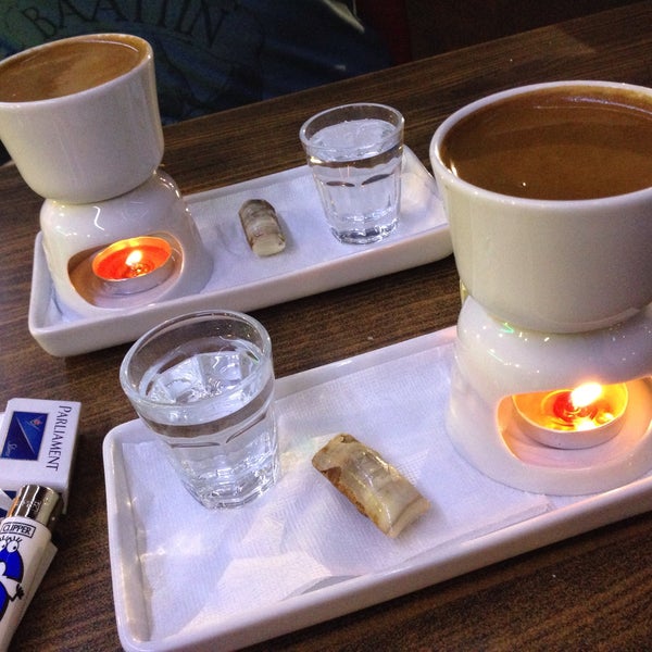 8/6/2015에 eceruzgar b.님이 Times Caddesi Cafe &amp; Restaurant에서 찍은 사진