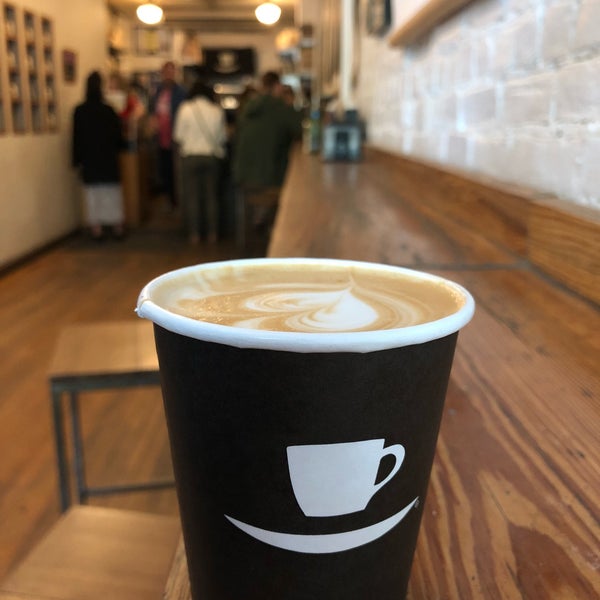 5/7/2018 tarihinde Dani D.ziyaretçi tarafından Ninth Street Espresso'de çekilen fotoğraf