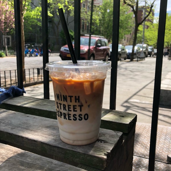 Photo taken at Ninth Street Espresso by Dani D. on 5/5/2018
