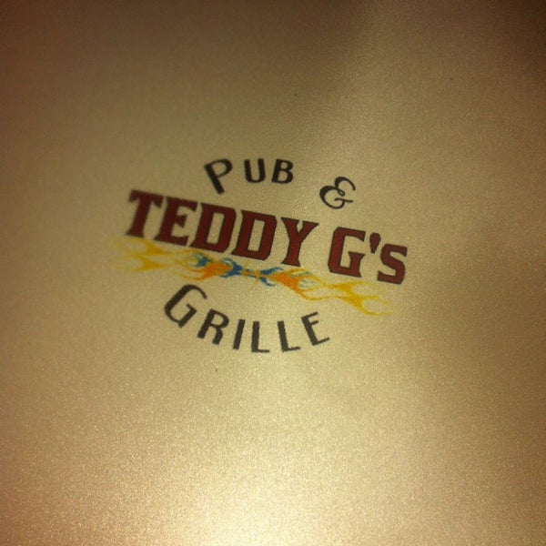 6/5/2013 tarihinde Heather-leeziyaretçi tarafından Teddy Gs Pub &amp; Grille'de çekilen fotoğraf