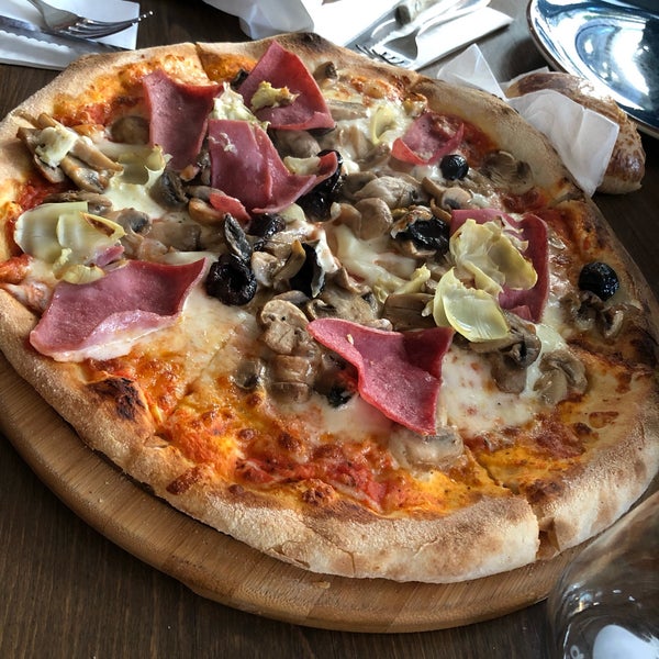 Photo taken at Metre Pizza by Gokhan Y. on 2/10/2019
