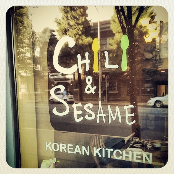 Foto tomada en Chili &amp; Sesame Korean Kitchen  por Eric &#39;Otis&#39; S. el 2/20/2014