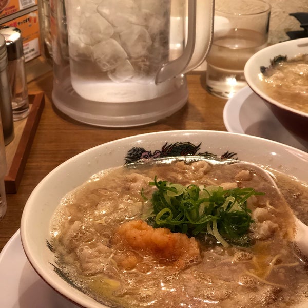 肉醤油ラーメン 肉太郎 大阪駅前第2ビル店 大阪市のラーメン屋