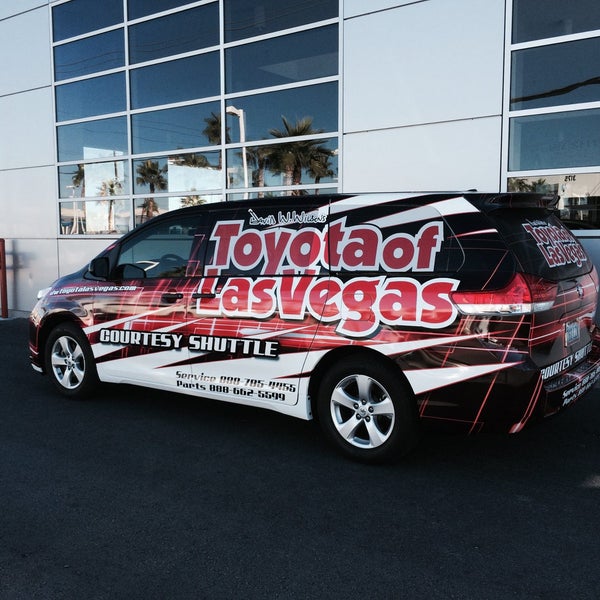 Foto tirada no(a) David Wilson&#39;s Toyota of Las Vegas por David Wilson&#39;s Toyota of Las Vegas em 1/28/2015