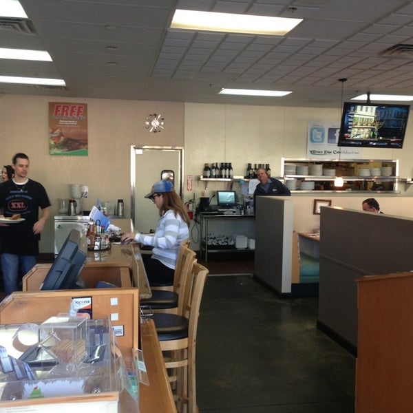 2/1/2013にEric R.がRivers Edge Cafe &amp; Espressoで撮った写真