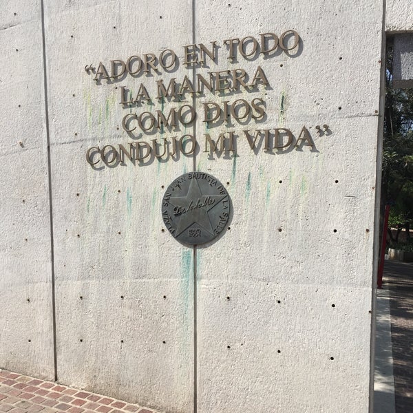 Photo taken at Universidad De La Salle Bajío by Ale B. on 6/6/2016